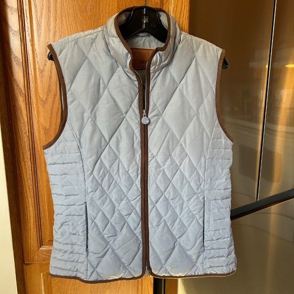 Outback Trading Company - Ladies Down & Country Vest - Picture 2 of 10